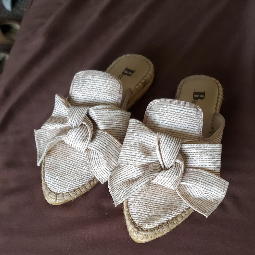 Shoes - Picture 2 of 3